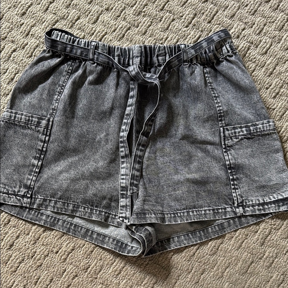 BB Dakota Gray Jean Shorts Elastic Waist Relaxed Fit